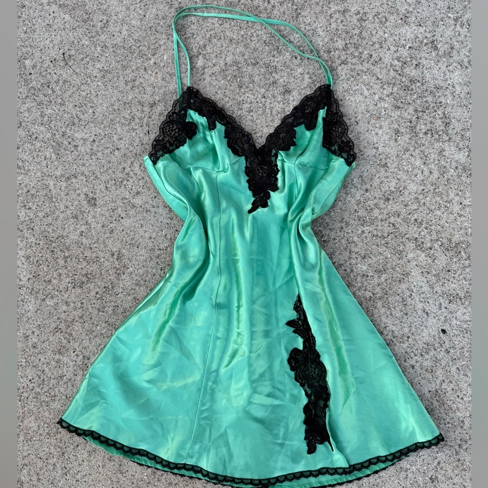 Green lace trim sleep dress